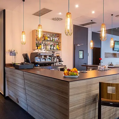 Attica 21 Valles Hotell